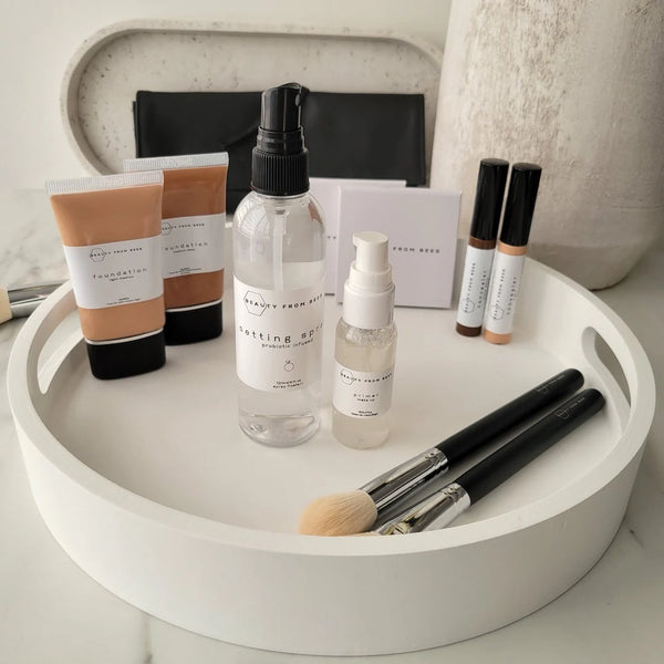 NATURAL. NOT NATURAL-ISH.
Setting Spray