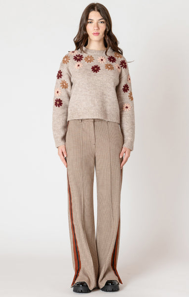 TATE CREWNECK FLORAL APPLIQUE SWEATER