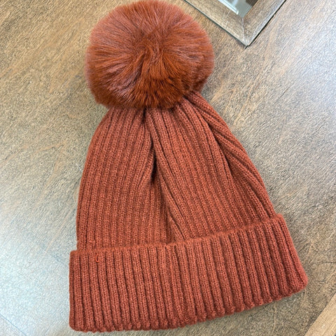 LULA BEANIE IN BRICK