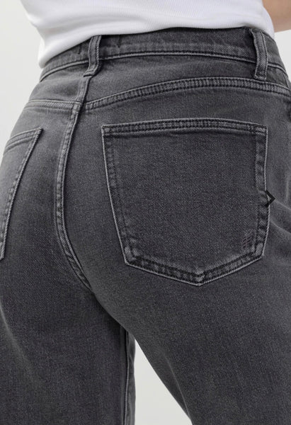 Highly Desirable Relaxed Straight Leg - Off Beat