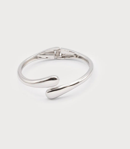 Narrow Rigid Bracelet 1