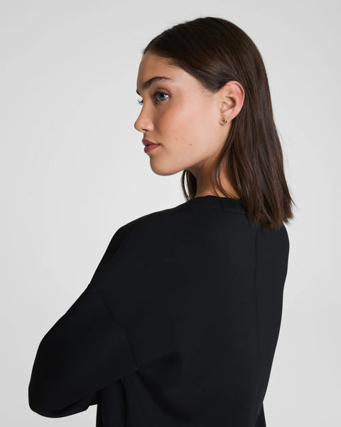 AIR ESSENTIALS LS CREW - Very Black
