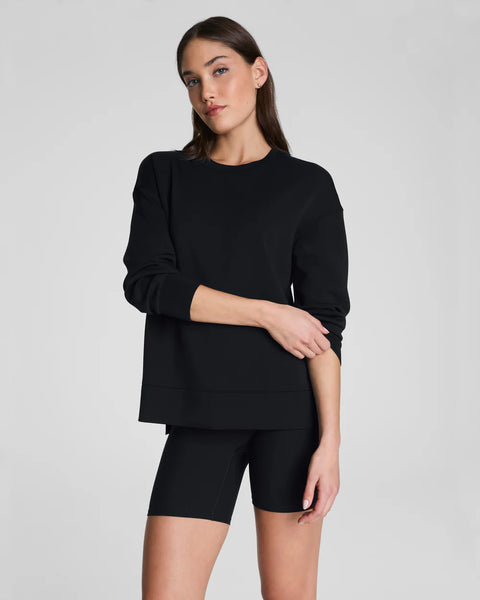 AIR ESSENTIALS LS CREW - Very Black