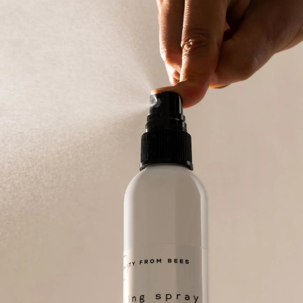 NATURAL. NOT NATURAL-ISH.
Setting Spray