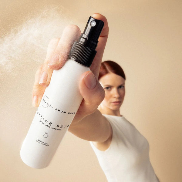 NATURAL. NOT NATURAL-ISH.
Setting Spray