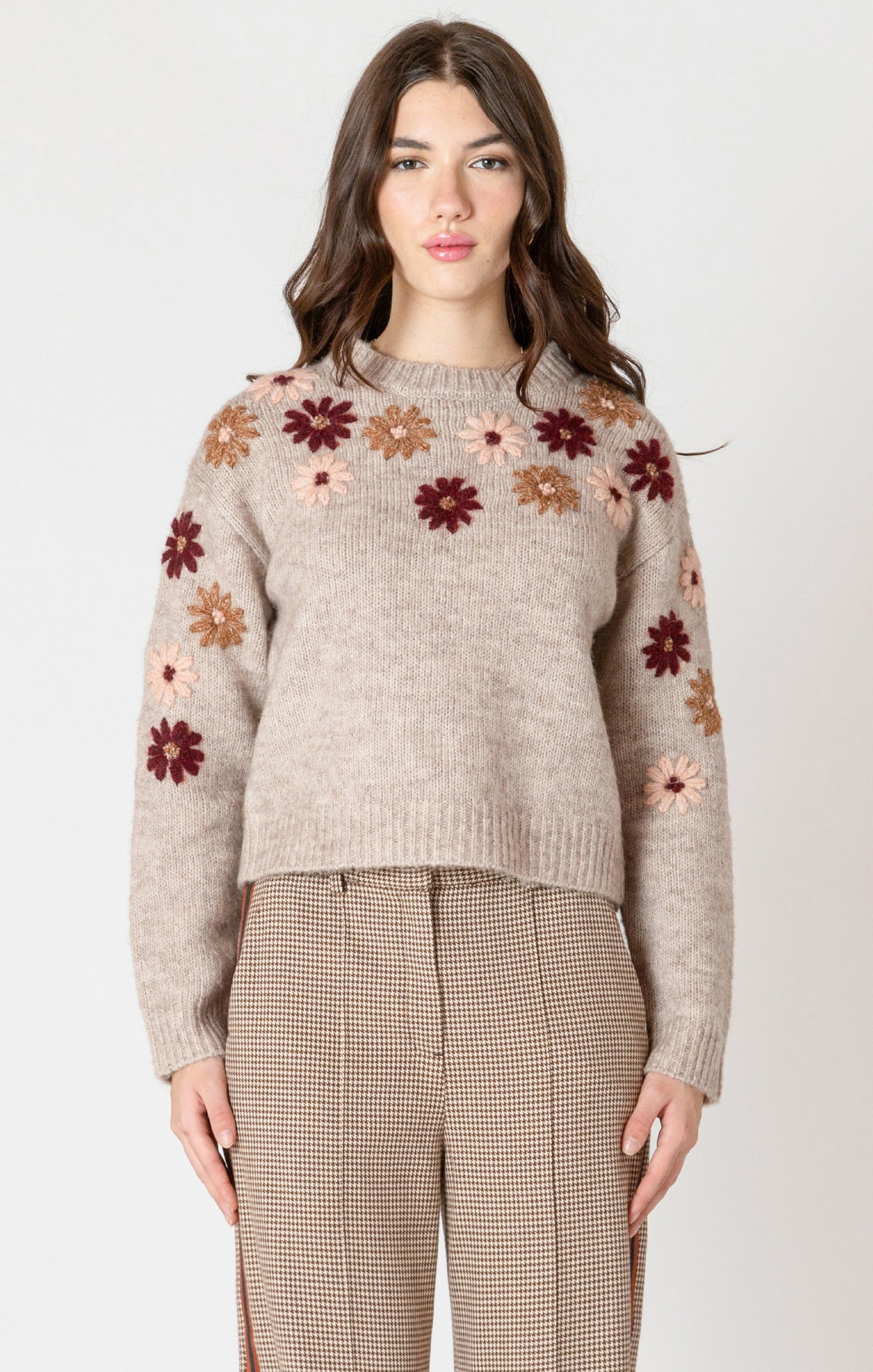 TATE CREWNECK FLORAL APPLIQUE SWEATER