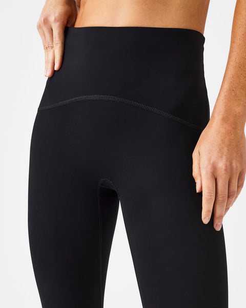 Booty Boost 7/8 Legging - Very Black