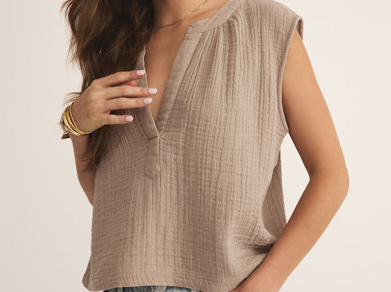 CLIFFSIDE V-NECK AIRY TOP- iced coffee