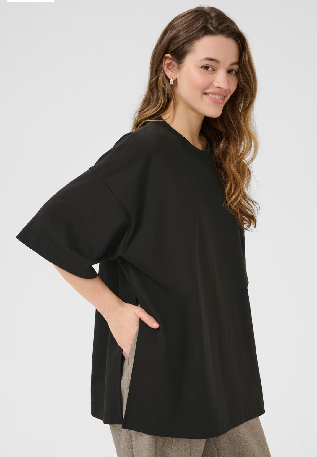 Jenny T-Shirt - Deep Black