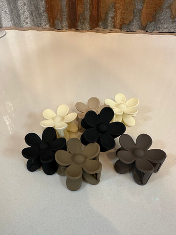 Mini Flower Claw Clip