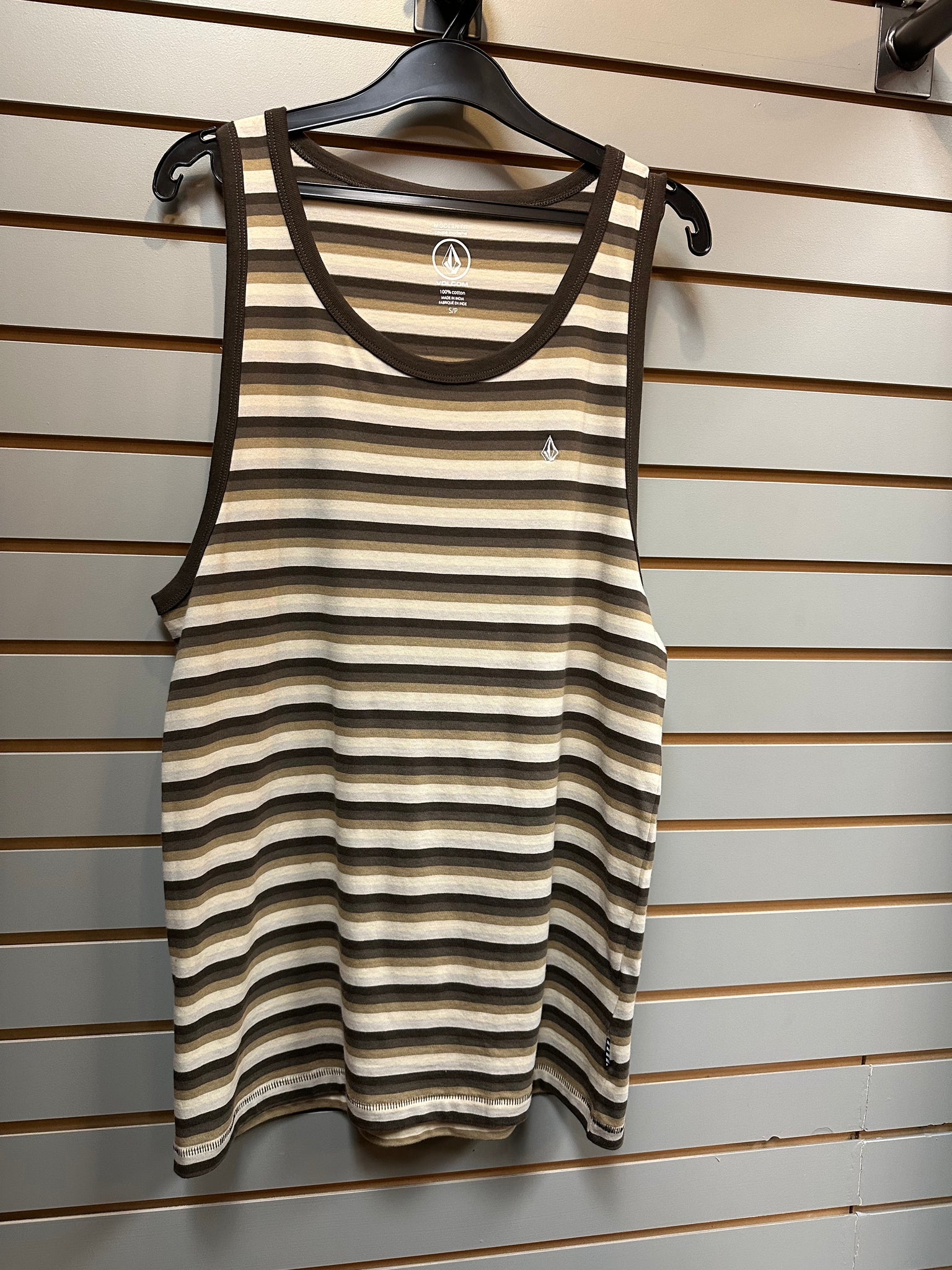 LEVEL STONE TANK WREN