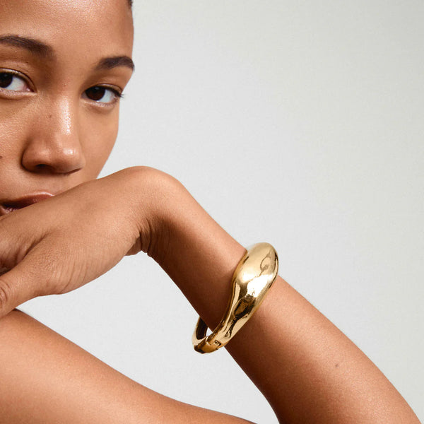 DUNE RECYCLED CHUNKY BANGLE BRACELET- GOLD PLATED