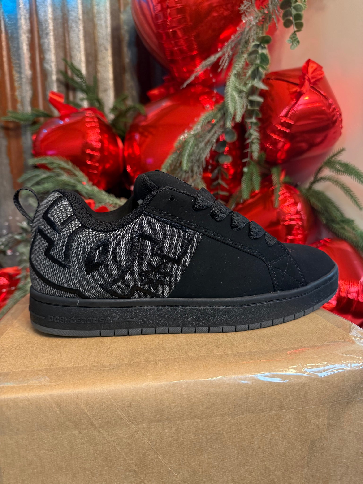 MEN'S COURT GRAFFIK SHOES- Black/Black