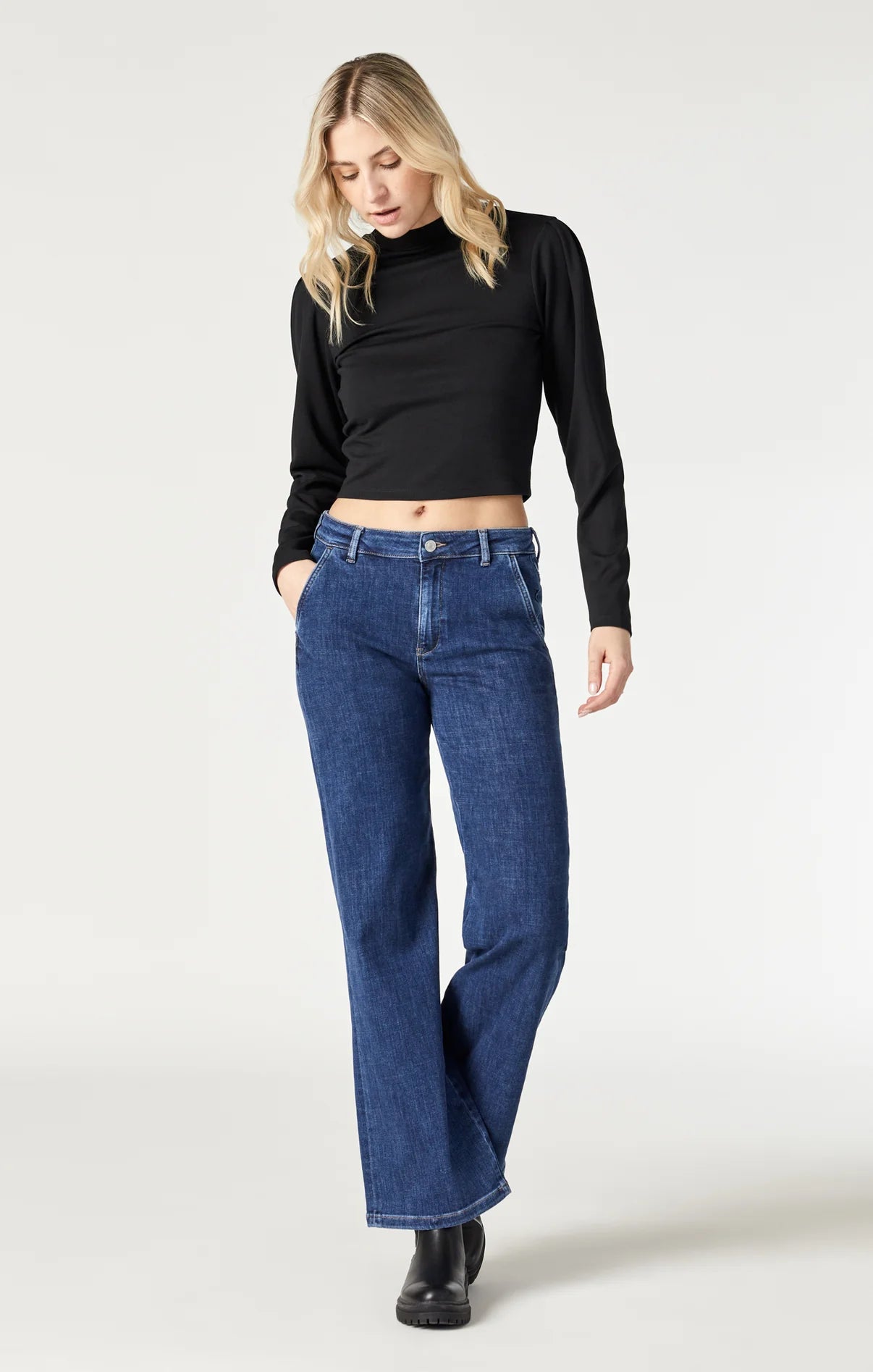 Miracle Wide Leg
High Rise | Dark Feather Blue