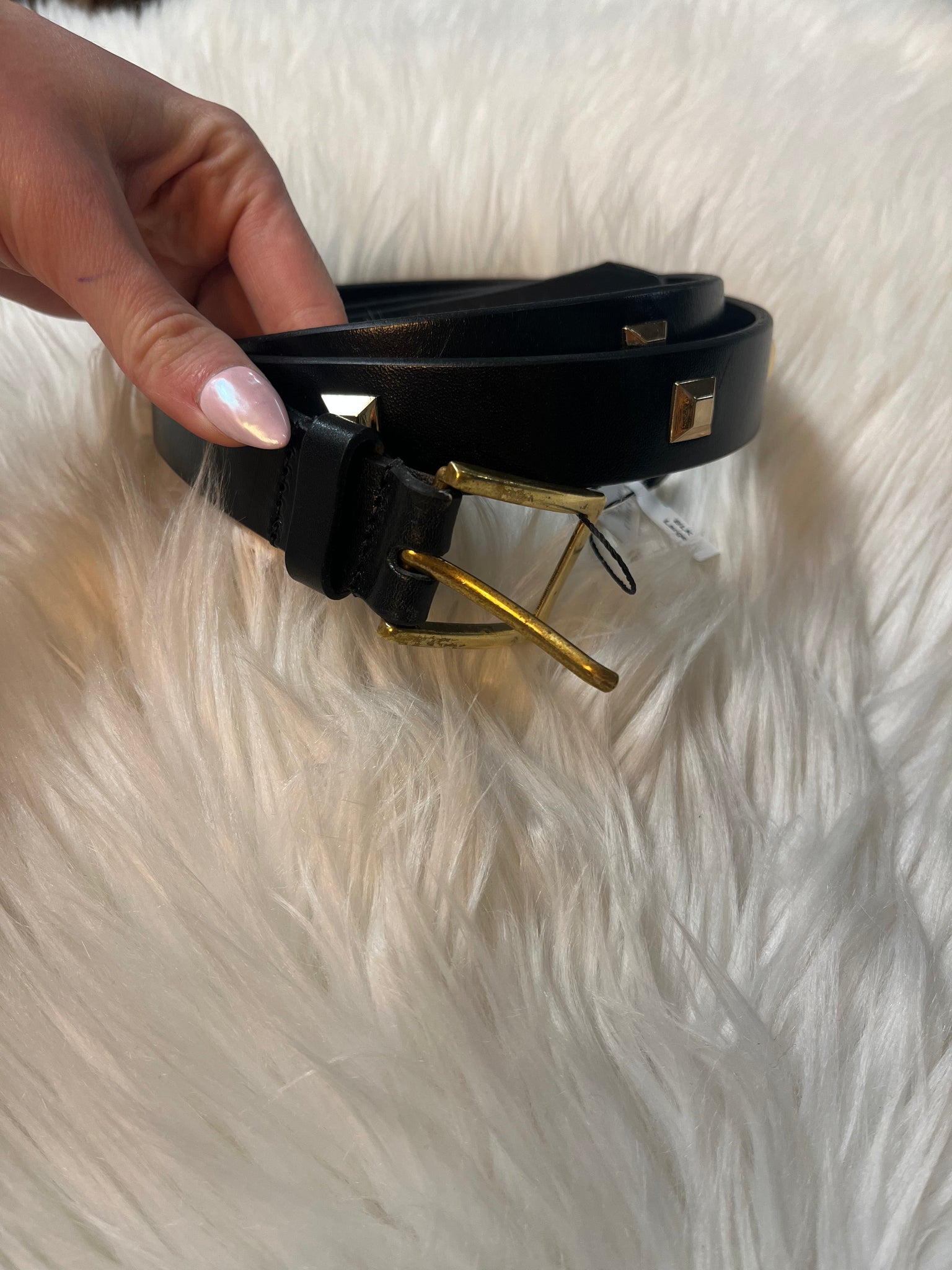 PYRAMID STUD BELT - Black/Gold