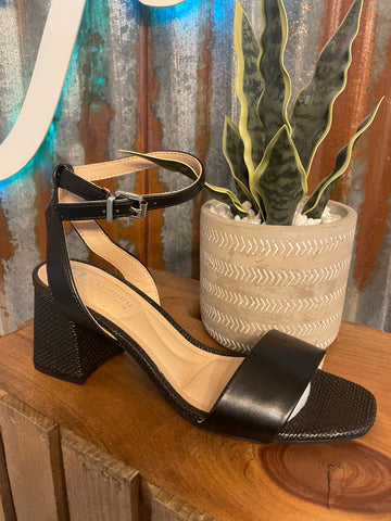 BEAUTIES - Smooth Straw Black