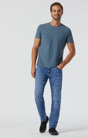 MARCUS IN LIGHT SUPERMOVE Regular Rise | Slim Straight Leg Jeans