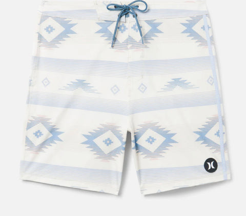 PHANTOM™ NATURALS TAILGATE 18" BOARDSHORT- Barely Bone