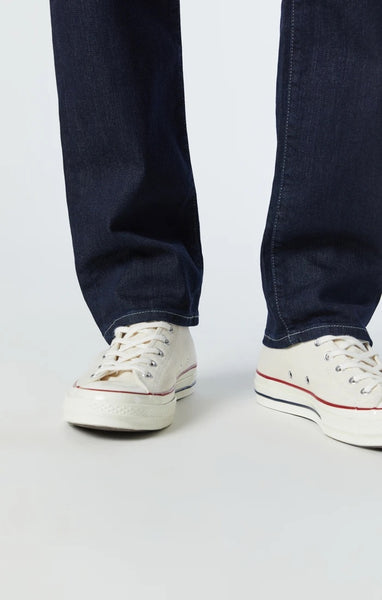 ZACH IN RINSE MAUI Regular Rise | Straight Leg Jeans